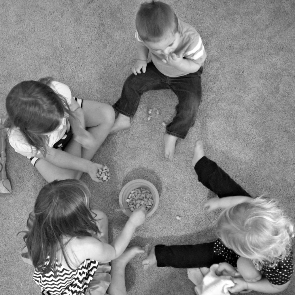 kids eating a snack